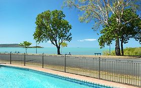 Whitsunday Waterfront Apartments